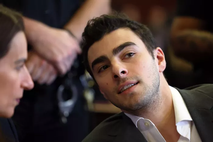 Good Morning, News: Hot New Land Use Fee for ICE Landlords, Luigi Mangione Attorneys Argue to Suppress Evidence, and Columbia Sportswear CEO Challenges Flat Earthers