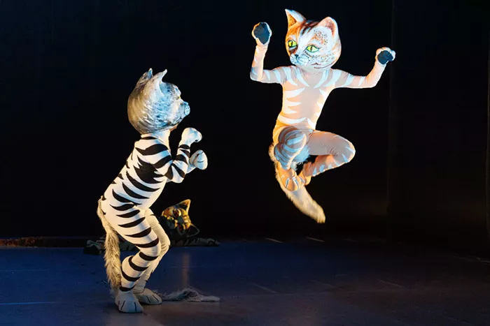 Theater Review: Imago Theatre's ZooZoo Creates Space, Time, and Character Out of the Smallest Raw Materials