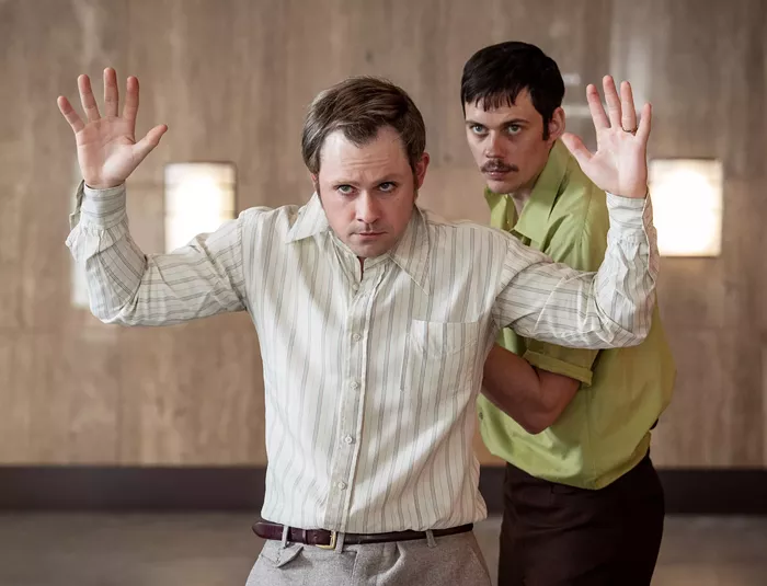 Movie Review: 'Dead Man's Wire' Sees Gus Van Sant Return to His True Crime Roots