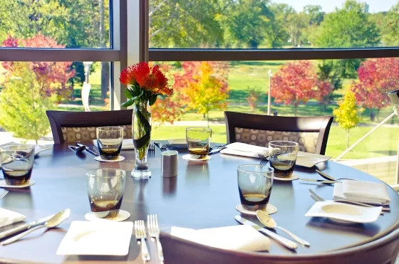 The 10 Best St Louis Restaurants With A View Food Blog Bixby S Image Courtesy Of