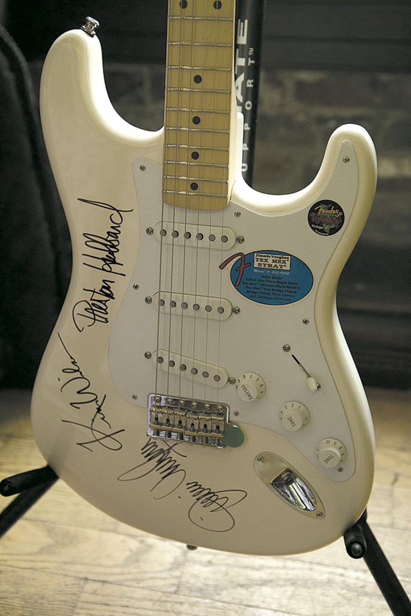 Jimmie Vaughan donated a Stratocaster for the benefit, though it never sold. - &copy; CRYROLFE PHOTOGRAPHY LLC