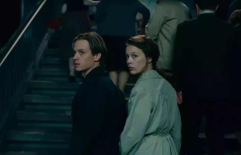 Tom Schilling as Kurt Barnert, Paula Beer as Ellie Seeband. - CALEB DESCHANEL, COURTESY OF SONY PICTURES CLASSICS