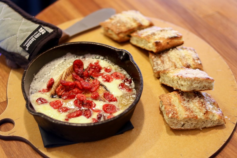 Sizzling brie spread and house bread - CHELSEA NEULING