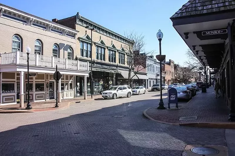 St. Charles County may soon see its businesses closed once more if its citizenry doesn't start wearing masks. - VIA FLICKR/PAUL SABLEMAN