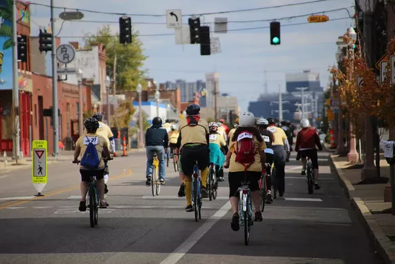 LaneSpotter Needs Your Help to Make St. Louis More Bike