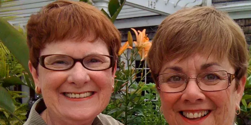 st louis lesbians Wifes sexy valentines