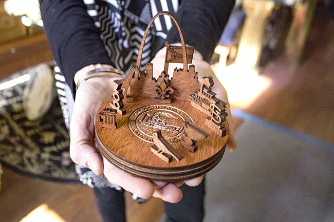 Looking Glass Designs: for that gift you really only can get in St. Louis. - SARA BANNOURA