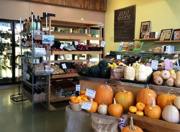 The 10 Best Neighborhood Markets In St Louis Food Blog Local Harvest Grocery Sara Graham