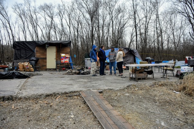 East St. Louis Homeless Camp Gets One More Week as Residents Scramble to Move | News Blog