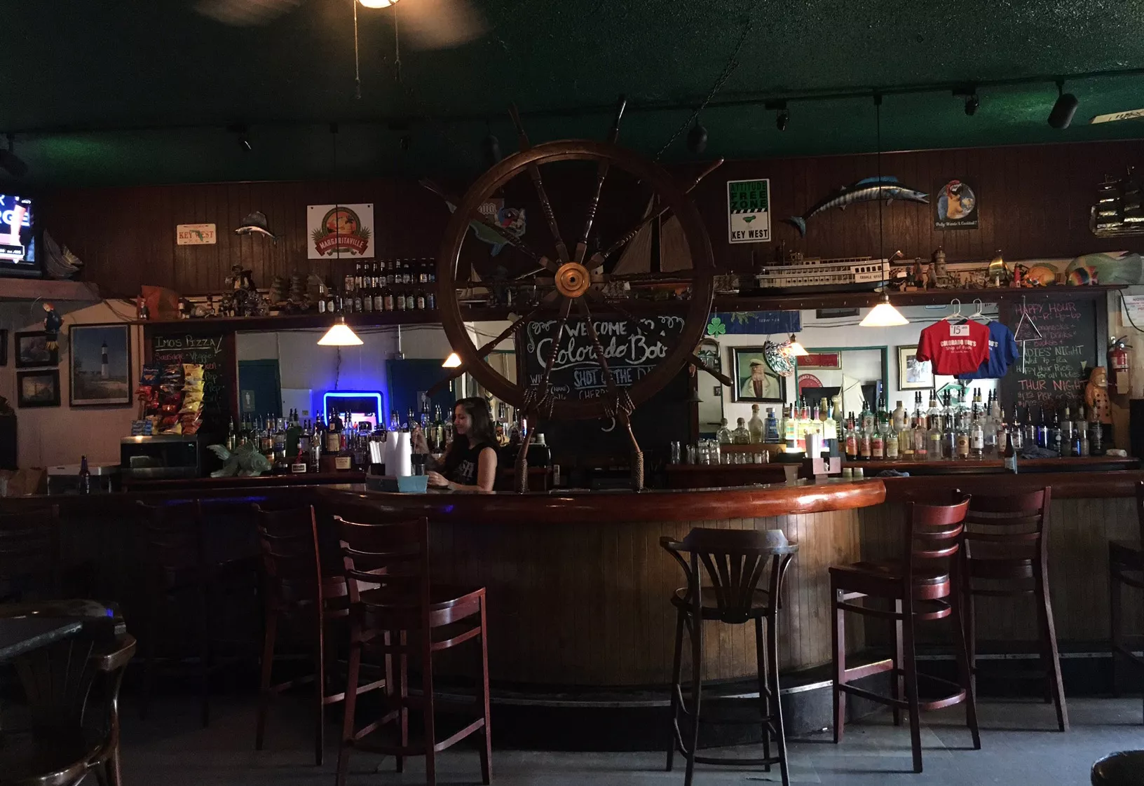 The Real Drinker s Guide To St Louis Best Dive Bars Music Blog