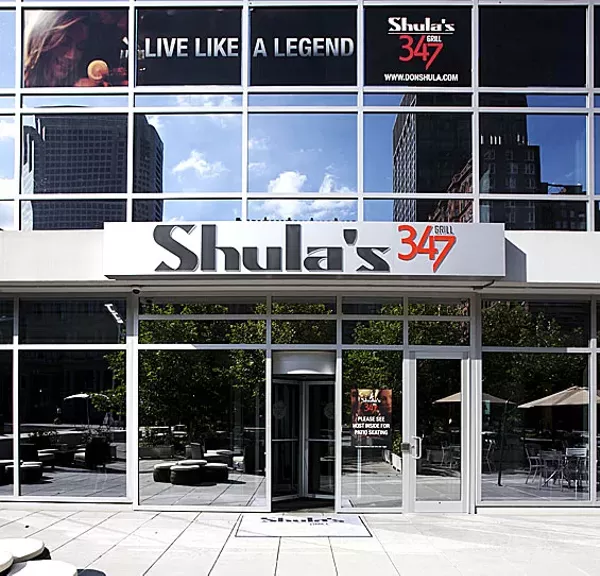 Unsteaksmanlike Conduct Shula S 347 Grill Needs To Turn Up The Heat Cafe St Louis St Louis News And Events Riverfront Times