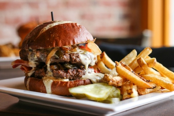 The 10 Best Burger Joints in St. Louis | Food Blog