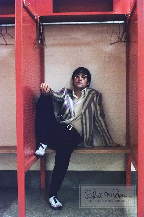 Check Out This Rare Photo of John Lennon Chillin&#39; at Busch Stadium | Music Blog