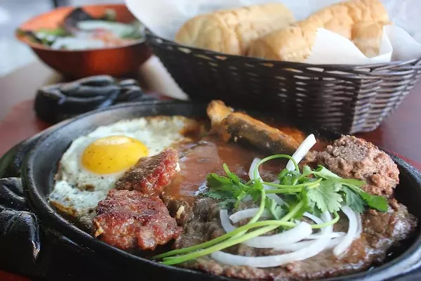 VietNam Style Is Now Open on Delmar East