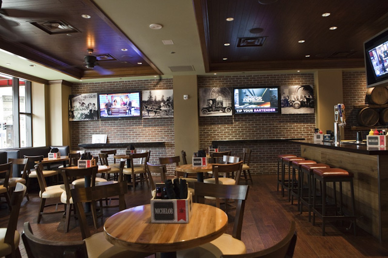 Brewhouse Historical Sports Bar | St. Louis - Riverfront ...