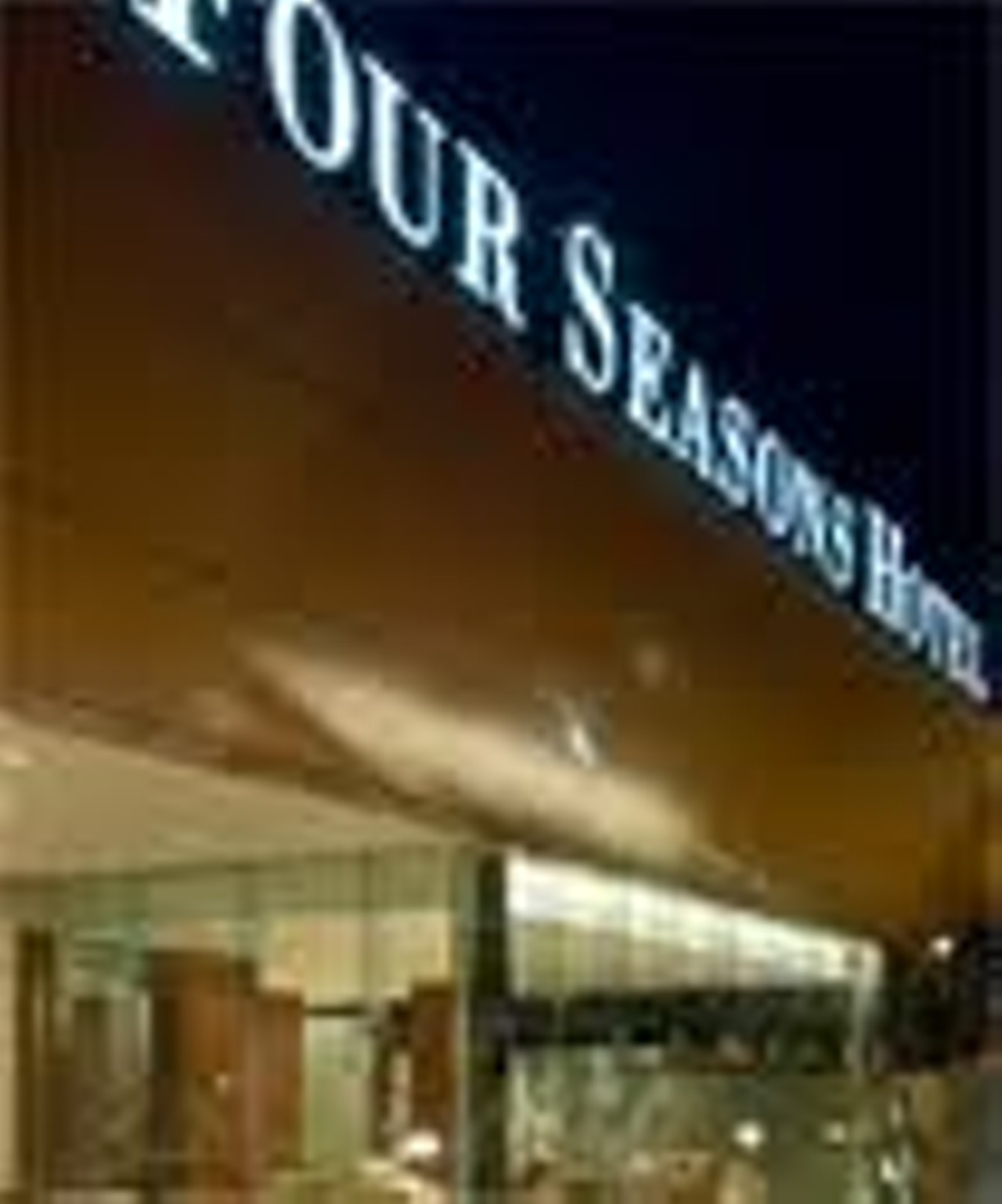 Four Seasons Hotel St. Louis | St. Louis - Riverfront | Hotels and Resorts | Community & Services