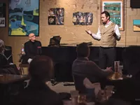 Tenor Mark Daniels brings holiday warmth to virtual opera concert