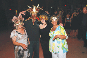 calendar_partygoers_cmyk.gif
