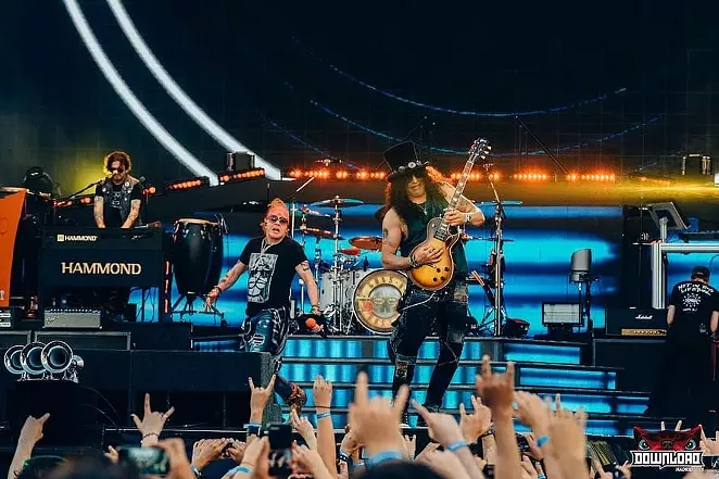 INSTAGRAM, GUNS N' ROSES