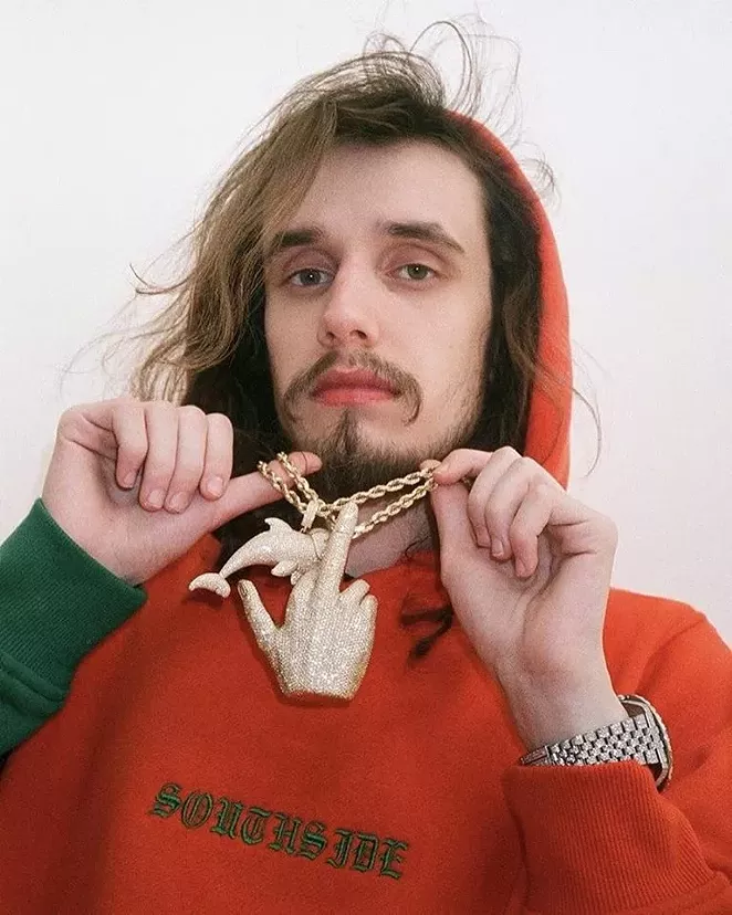 FACEBOOK / POUYA
