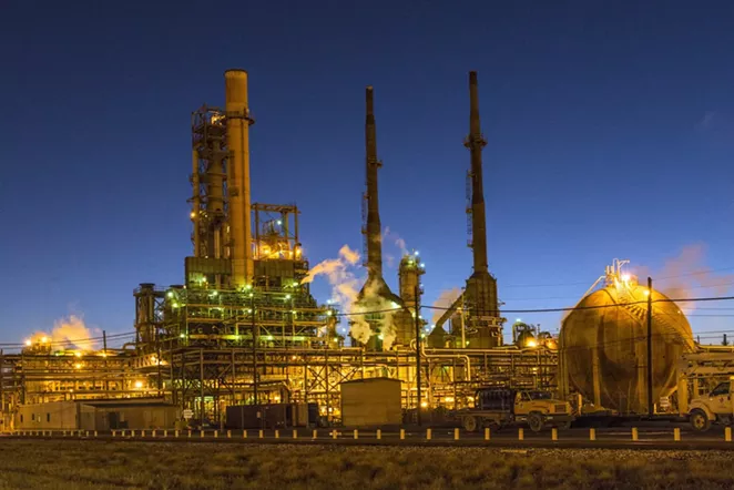 Valero's Port Arthur refinery - WIKIMEDIA COMMONS / LIBRARY OF CONGRESS