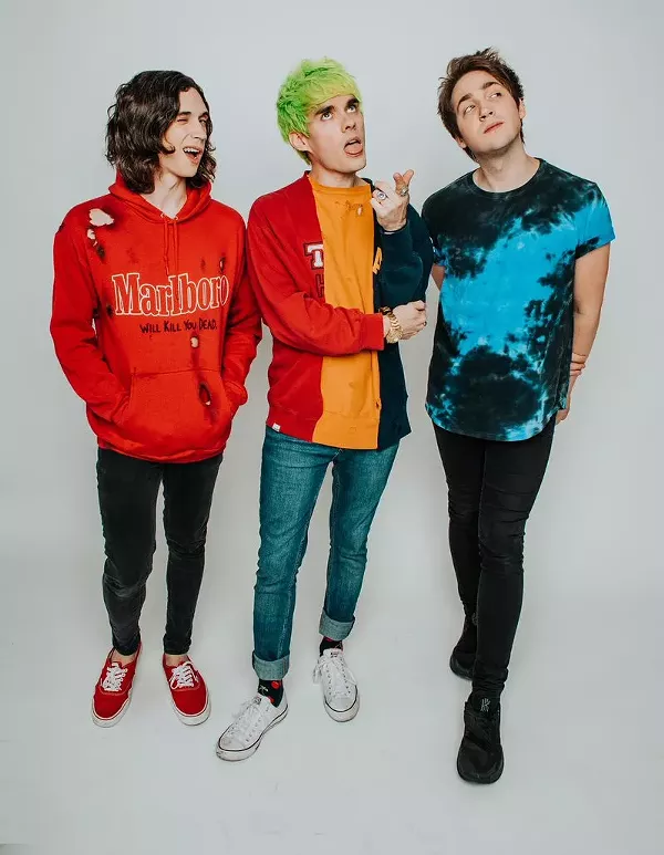 TWITTER / WATERPARKS