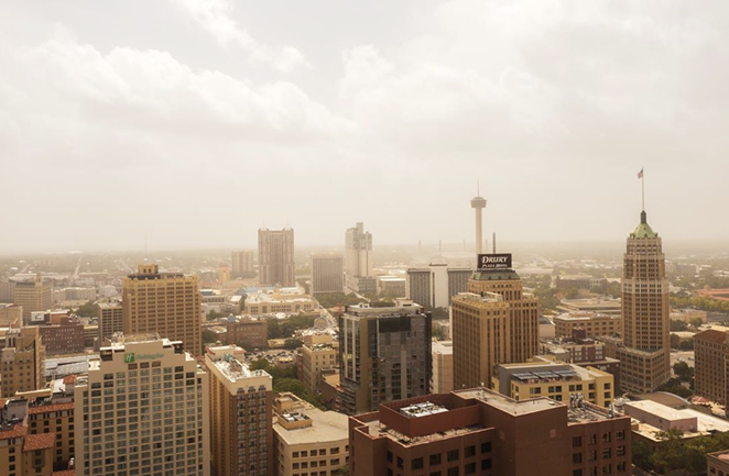 A video of the dust cloud is a compilation of 600 shots edited by Sakib. - INSTAGRAM / @KOOOOLAIDPAPI