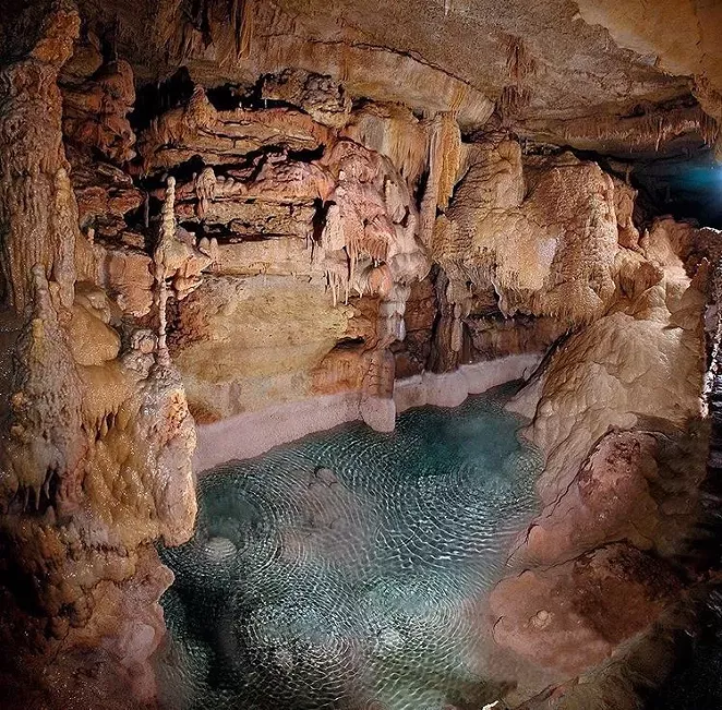 INSTAGRAM / NATURALBRIDGECAVERNS
