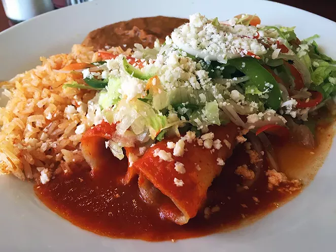 Entomatadas at El Mirador. - JESSICA ELIZARRARAS