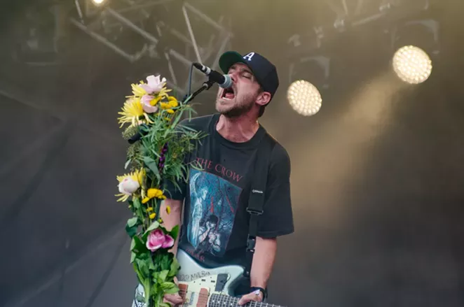 Brand New, rocking the floral Faith No More motif. - JAIME MONZON