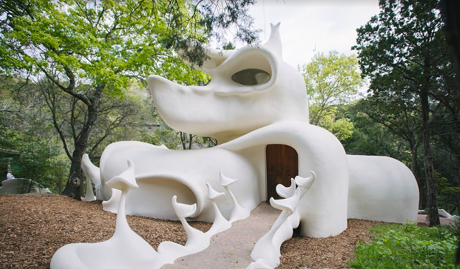 This home was featured on Austin's 2019 Weird Home Tour. - THANIN VIRIYAKI PHOTOGRAPHY