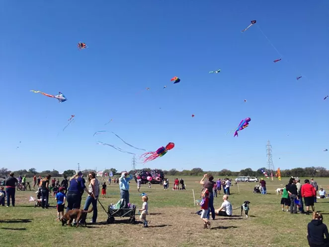 563518_962188837207179_1622078128839063452_n.jpg