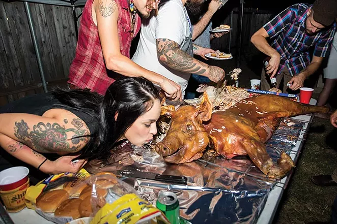 pig-roast-10-_-ismael-rodriguez..jpg