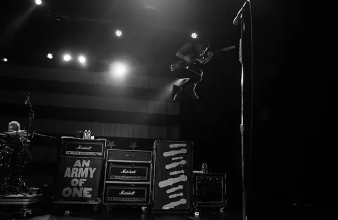HTTPS://WWW.FACEBOOK.COM/ANTI.FLAG.OFFICIAL/