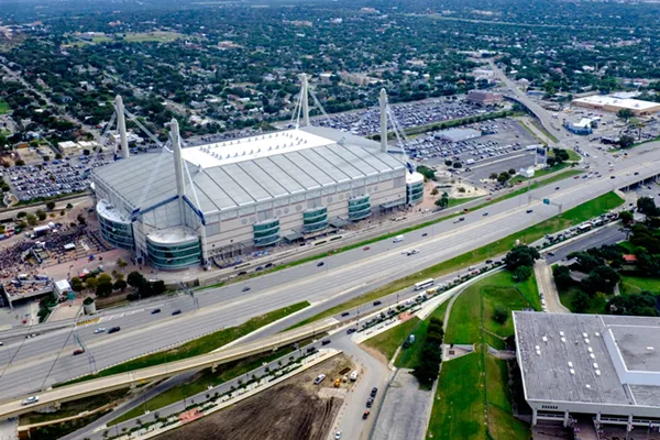 Alamodome - SHUTTERSTOCK