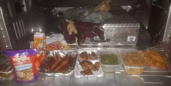 The duffle bag included fresh and packaged food. - JEFFERSON COUNTY SHERIFF'S OFFICE-TEXAS / FACEBOOK