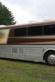 Everyone sells stuff on Craigslist these days. Even Willie Nelson, who sold this tour bus through the website a while back.