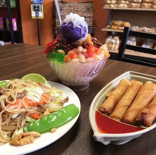 Sari-Sari Filipino Restaurant - PHOTO VIA INSTAGRAM / JESSELIZARRARAS