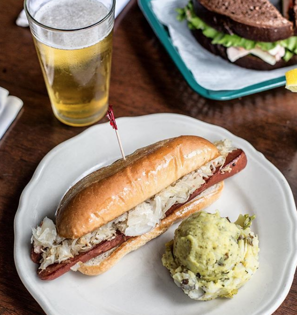 INSTAGRAM / SCHILOSDELI
