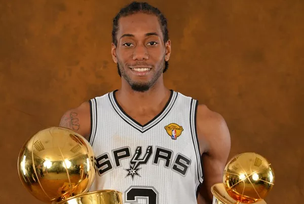 kawhi leonard on spurs
