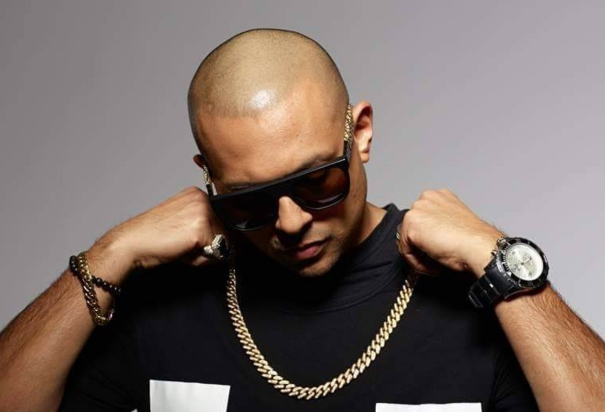 Just Gimme The Light and Pass The Dro Sean Paul Is Playing Oyster Bake Music Stories