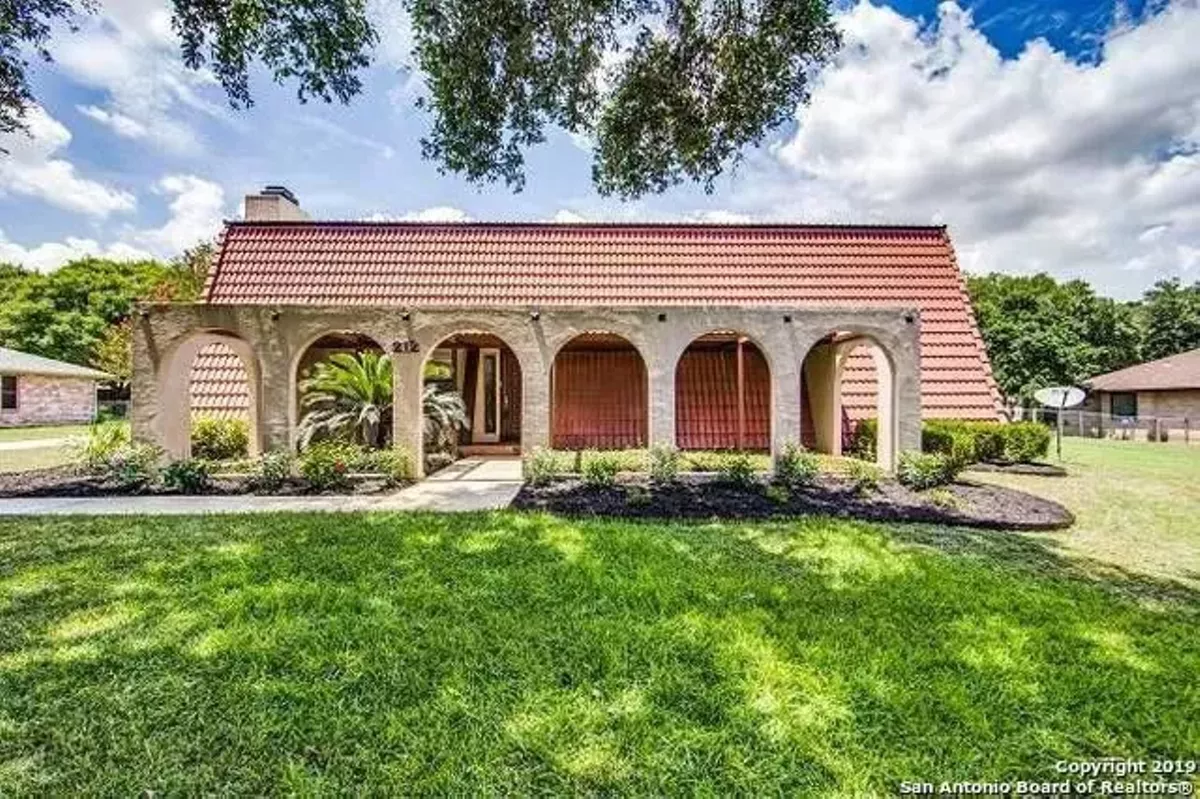 A San Antonio House Almost Completely Covered in Spanish Tile Is Now