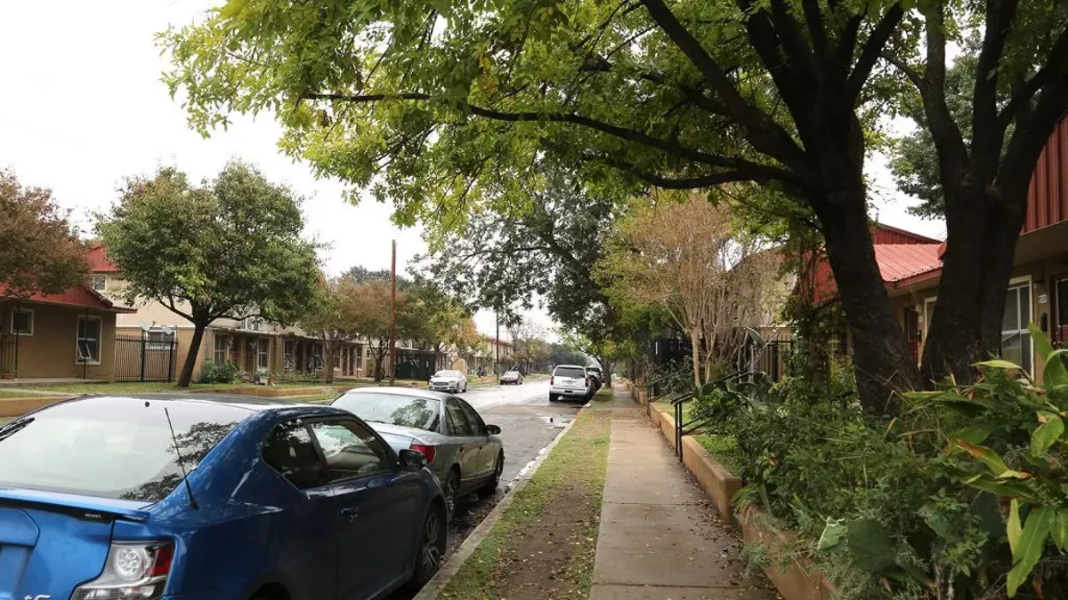 34 Good Alazan apache courts apartments for Rent