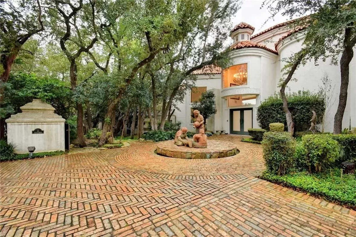 This 1.5 million San Antonio mansion has its own basement bar and