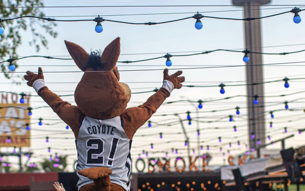 Them's fightin' words: survey ranks San Antonio Spurs Coyote among the worst mascots in the NBA | San Antonio News | San Antonio - Vimarsana News