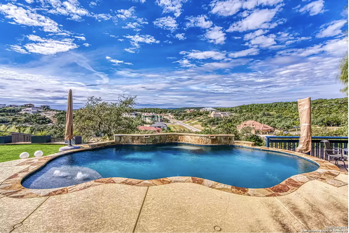 This San Antonio home comes with arguably one of the best views of Texas Hill Country - Vimarsana News