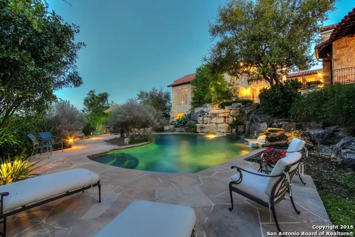 20 Homes In San Antonio You Should Buy Just For The Pool San Antonio