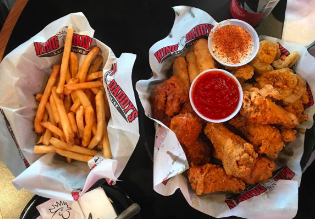 20 Places to Eat Wings in San Antonio That Are Far Better Than Hooters