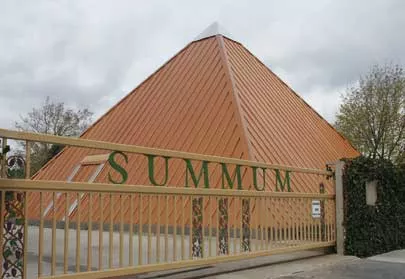 summum_pyramid_wikicommon.jpg