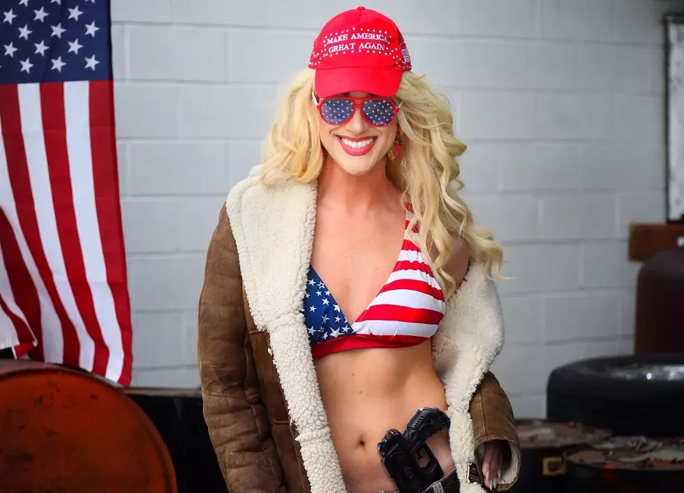 Ryanna Woods' "twin," Lady MAGA. - VIA LADYMAGAUSA.COM